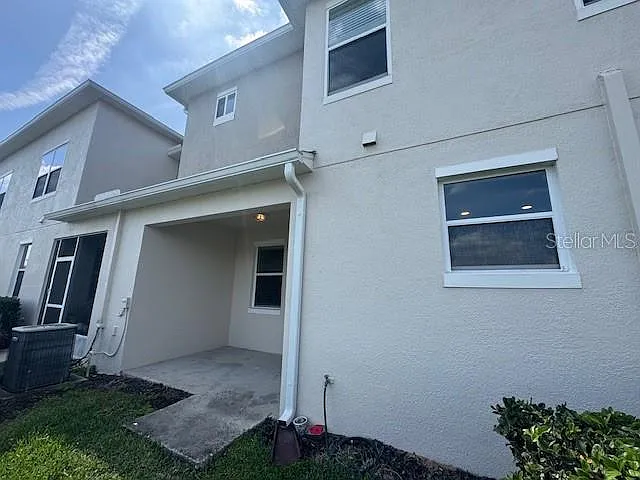 1221 Priory Cir — Photo 11