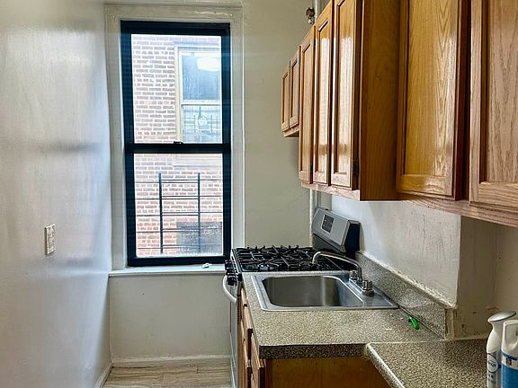 3rd image of 1235 Morris Ave APT 6G