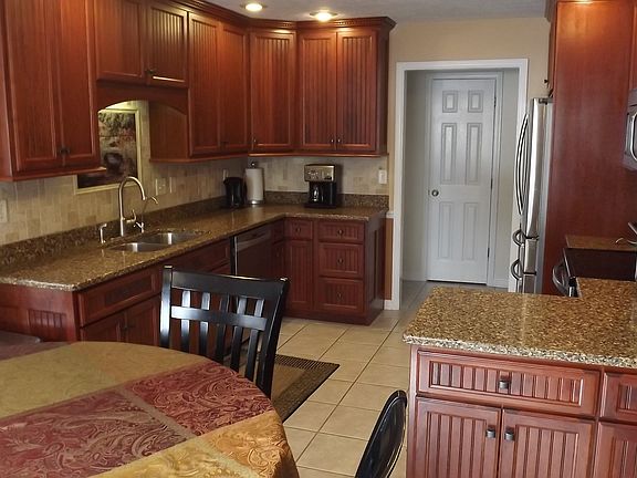 5th image of 11545 Breckenridge Dr