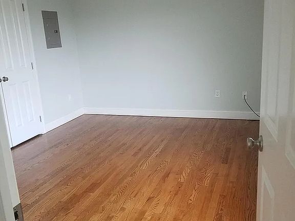 3rd image of 501 Atlantic Ave Unit B