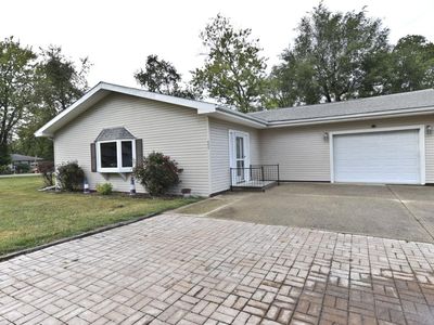 4402 E Rosewood Rd, Decatur, IL, 62521