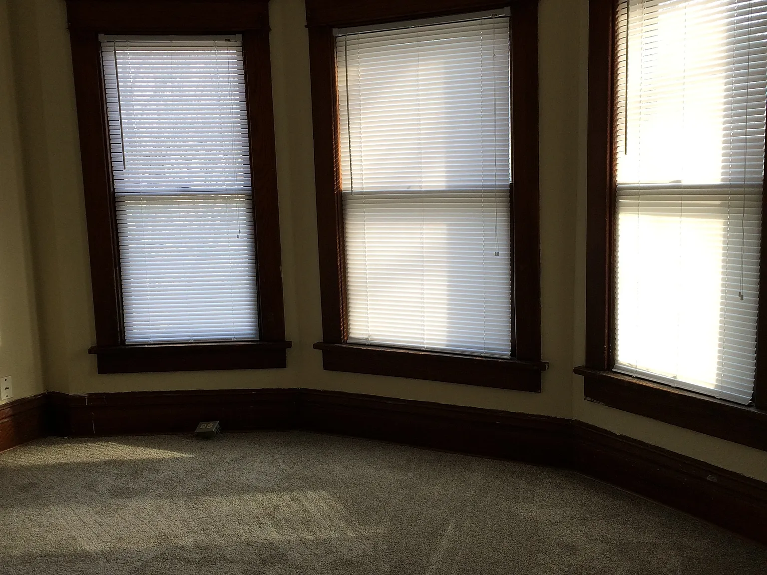 1406 W. 3rd St - 1/2 — Photo 3