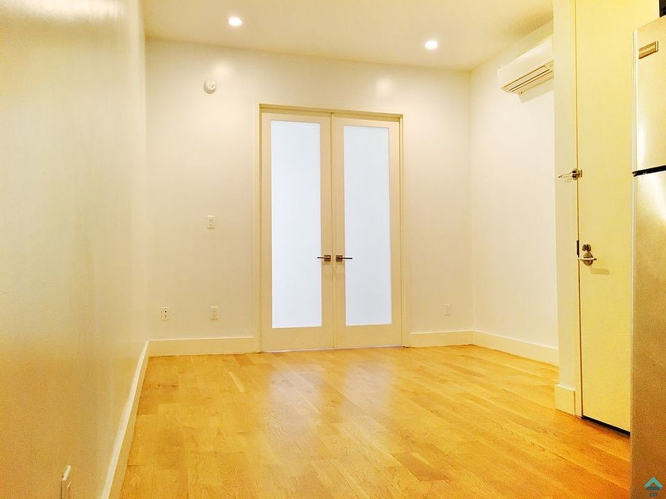 1st image of 865 Halsey St