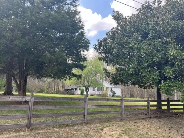 1725 Floyd Springs Rd NE, Armuchee, GA 30105