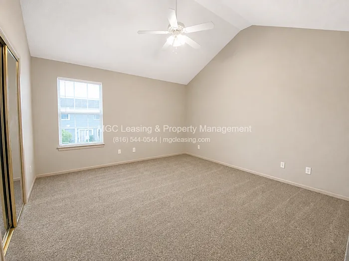 1010 Garden Dr — Photo 8