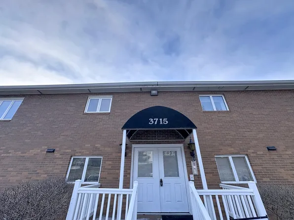 3715 35th St APT 3, Moline, IL 61265