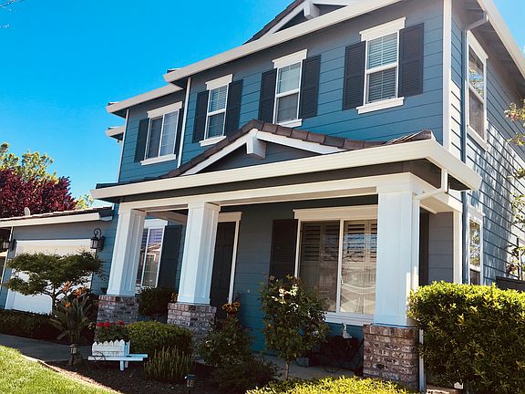4th image of 401 Newton Pl