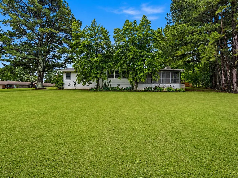 315 E Fairway Ln — Photo 27