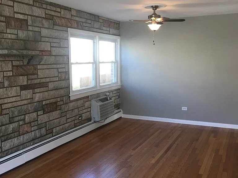 1217 N La Grange Rd #1F — Photo 7
