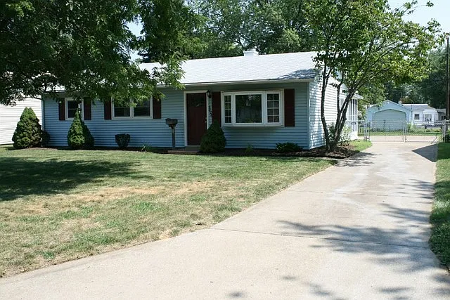 5006 Denver Ave photo 1