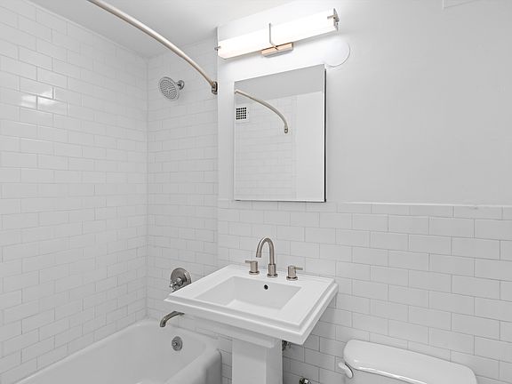 5th image of 320 E 23rd St APT 16F