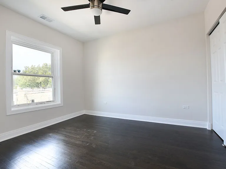 4248 N Damen Ave #2W — Photo 11