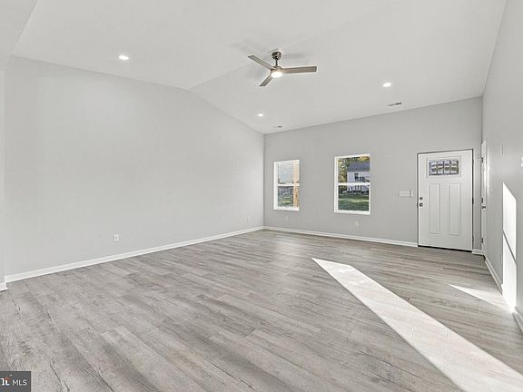 5th image of 339 Audrey Ln