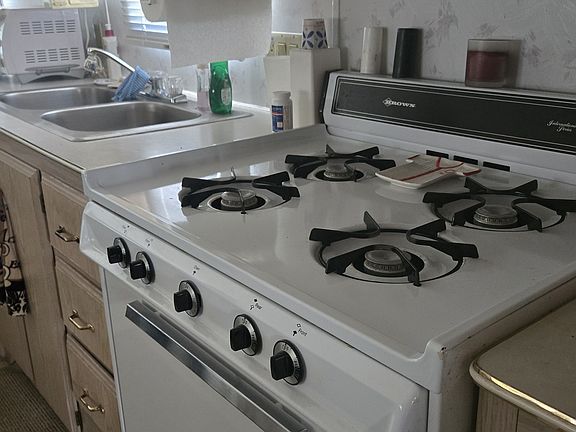 5th image of 306 Old Colchester Road #126