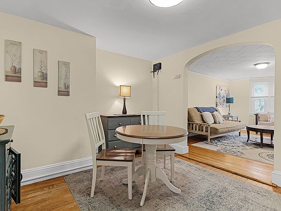 4th image of 67 Hill St Unit 3