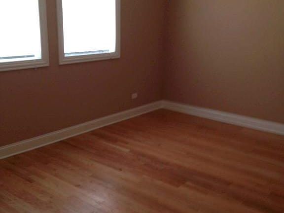 5th image of 3728 W Giddings St #2