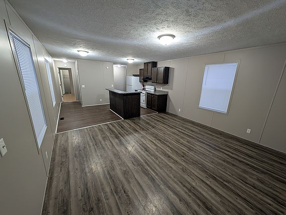 3rd image of 730 Briarwood