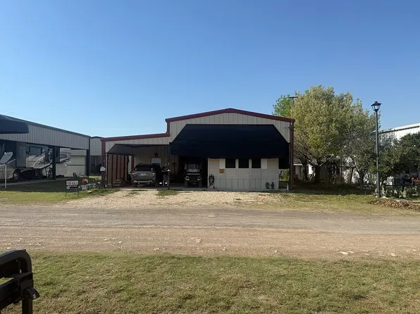153 Patriot Dr, Whitney, TX 76692