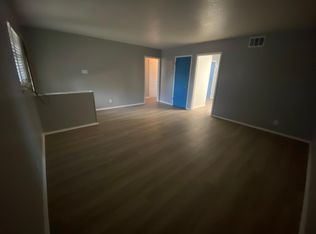 109 National Blvd APT B, Universal City, TX 78148