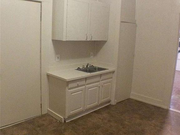 5th image of 1550 College Ave