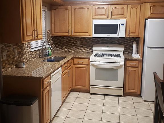 4th image of 10624 Teresa Pl