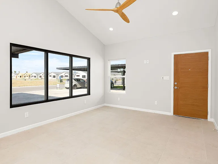 2700 Mockingbird Rd — Photo 5
