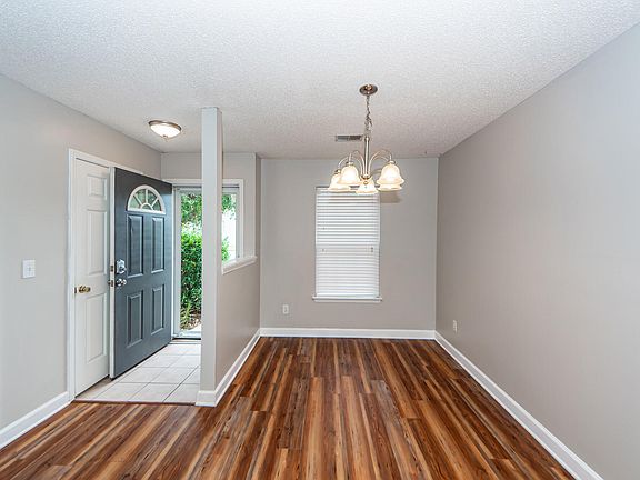 2nd image of 1307 Apex Ln