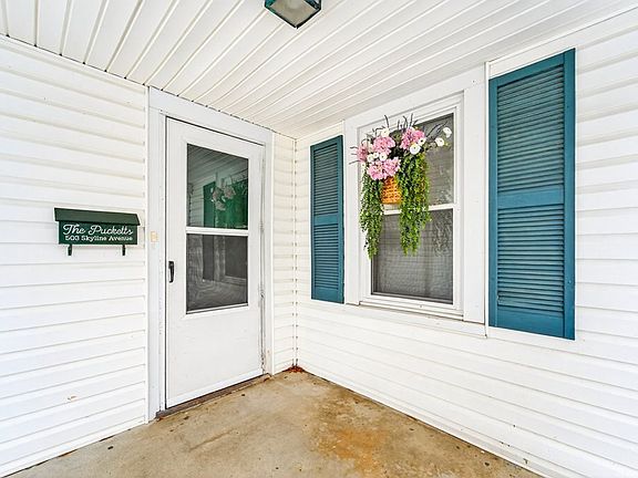 3rd image of 503 Skyline Ave