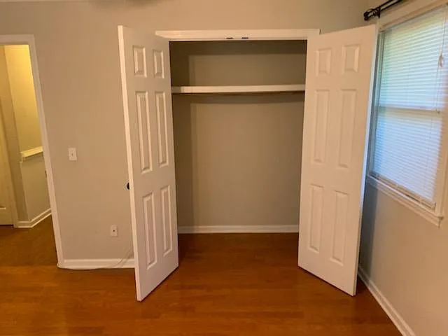 205 Hollins Rd — Photo 20