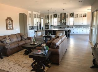 7719 S Barlow Dr, Gilbert, AZ 85298