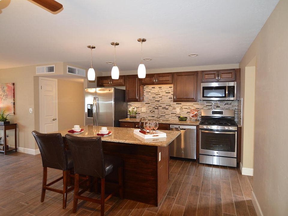 1st image of 3471 E Ludlow Dr
