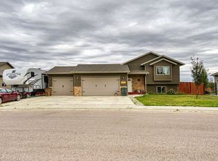 616 Arcadia Ave, Gillette, WY 82716