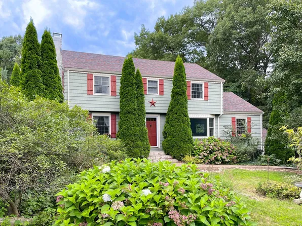 448 Three Mile Road, Glastonbury, CT 06033