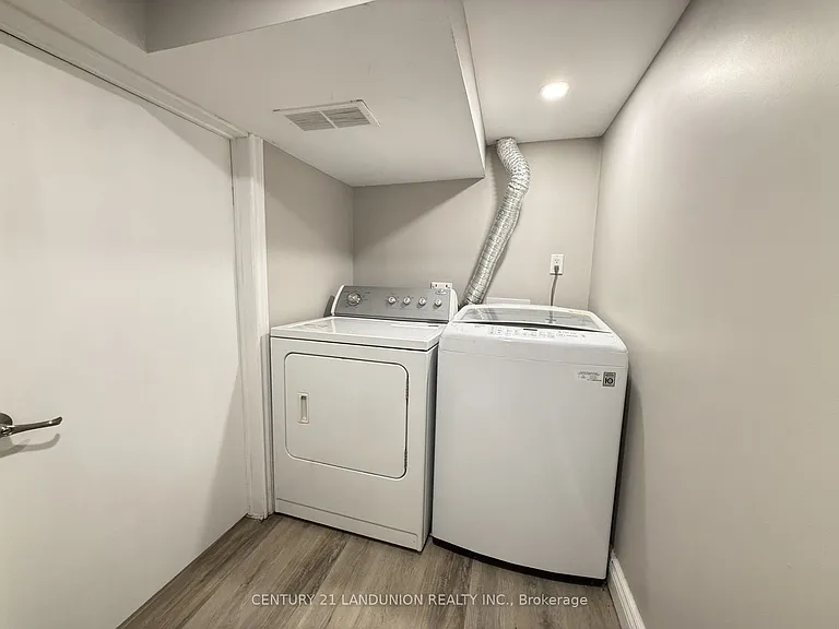 457 Ossington Ave — Photo 10