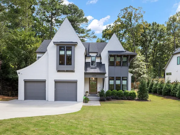 1304 Ivy Ln, Raleigh, NC 27609