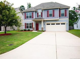 329 Derby Ln, Hope Mills, NC 28348