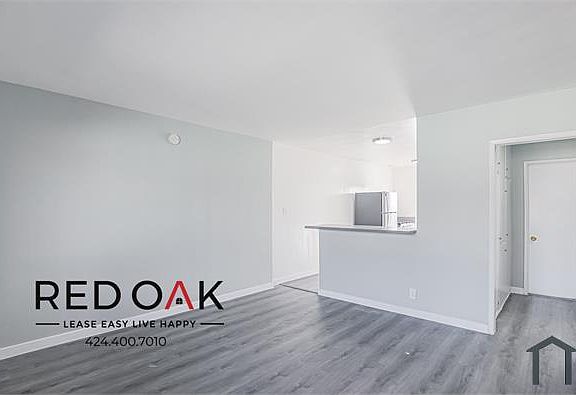 4th image of 1060 W 110th St #7