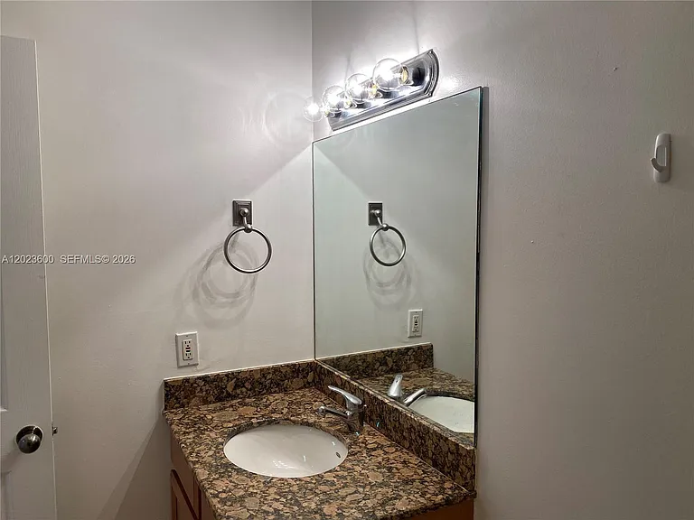 14500 SW 88th Ave #224 — Photo 18