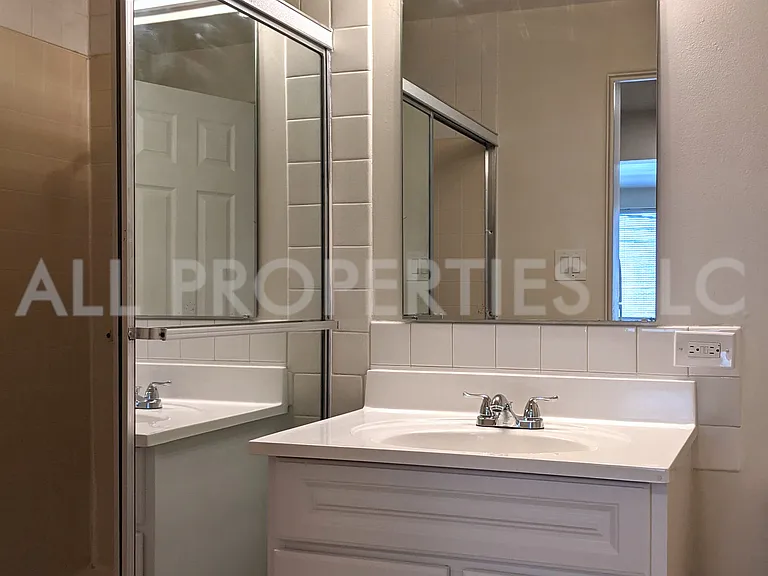1200 N Emerson St #204 — Photo 23