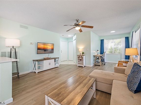5th image of 12591 Equestrian Cir APT 1207