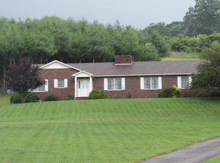 2009 Coal Creek Rd, Galax, VA 24333