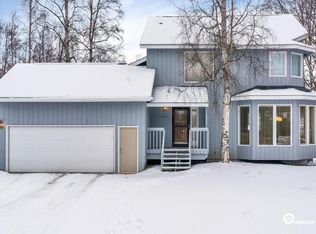 19621 Wingham Cir, Eagle River, AK 99577