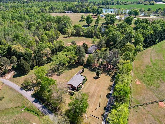 2nd image of 180 Herrle Rd