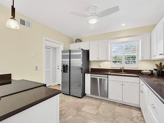 5th image of 2260 Costa Rican Dr APT 6