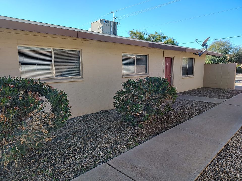 1st image of 1055 N 8th Pl #D