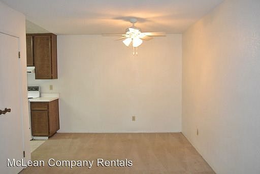 5th image of 2822 N Auburn Ct Unit E102