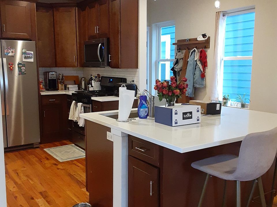 1st image of 1640 N Talman Ave #1R