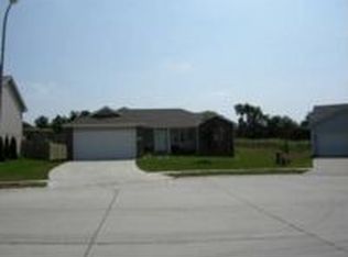 11311 S 213th Cir, Gretna, NE 68028