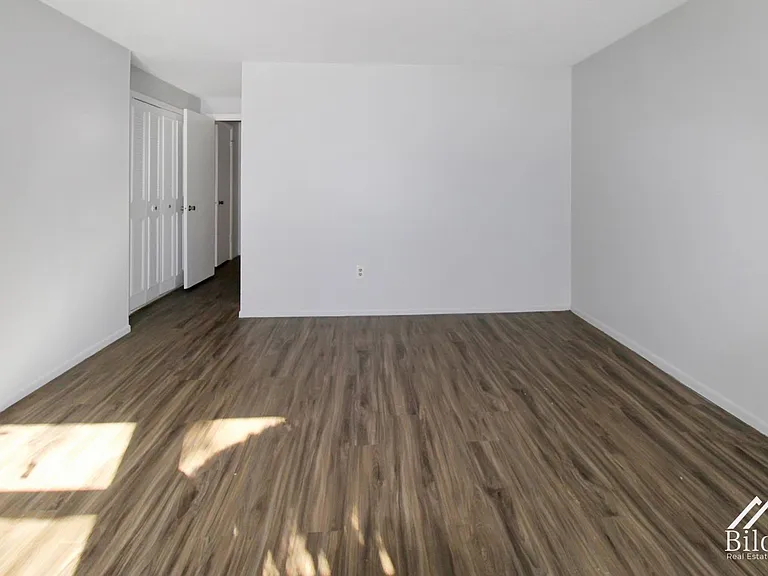 Prospect Street Apartments — Photo 35