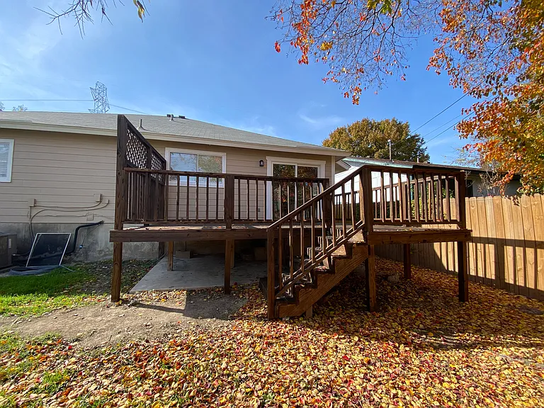 4463 Sherwood Way — Photo 16